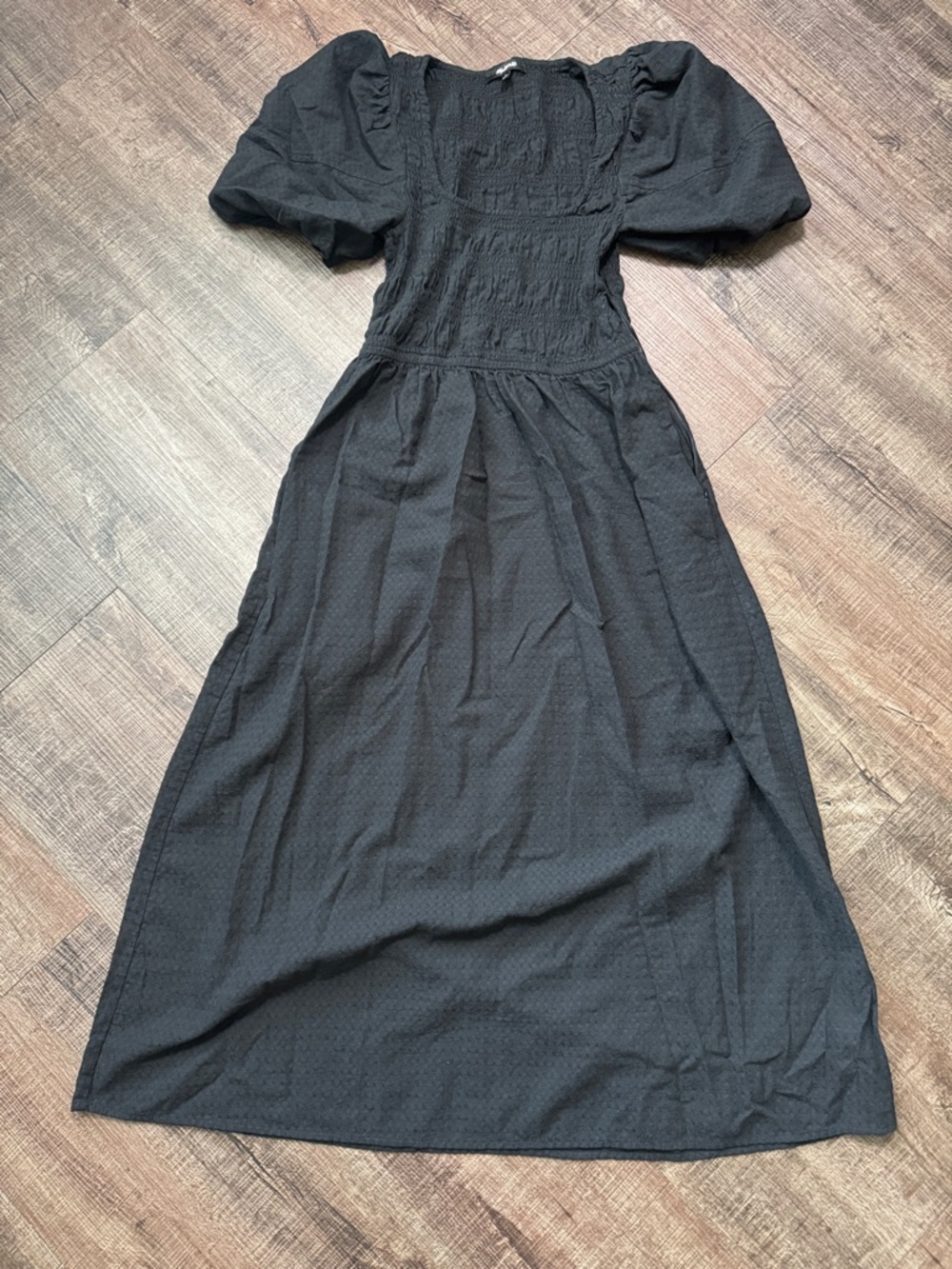 Madewell Black Lucie Puff-Sleeve Midi Dress